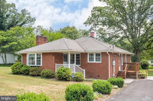 106 HOTCHKISS ST, Fredericksburg, VA 22408