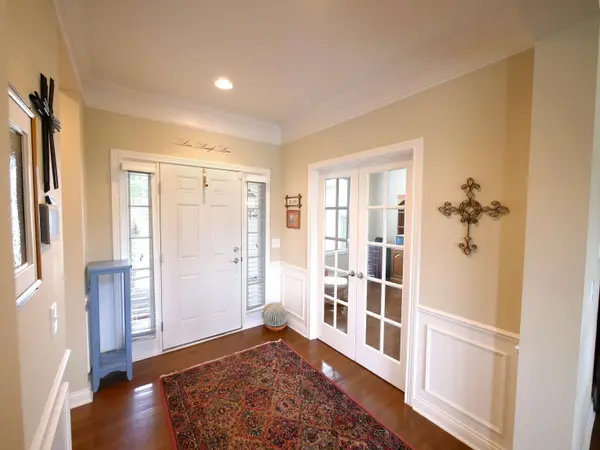 8952 Heatherstone PL, Zionsville, IN 46077