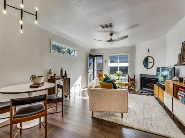 2215 Post RD #1014, Austin, TX 78704