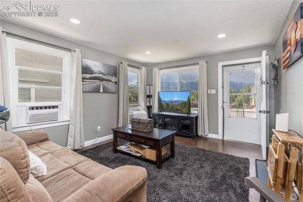 2823 N Cascade AVE, Colorado Springs, CO 80907