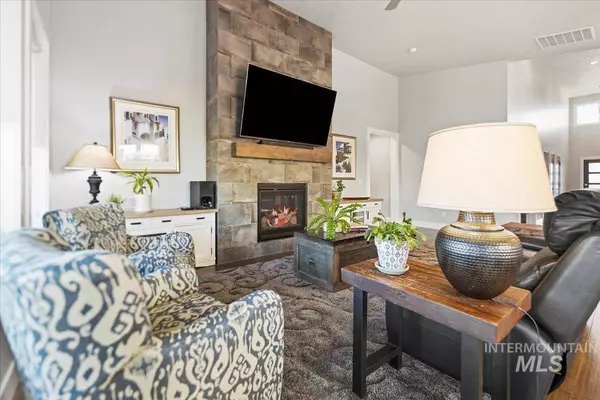 11945 W Endsley, Star, ID 83669