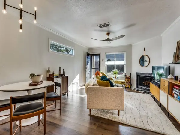 2215 Post RD #1014, Austin, TX 78704