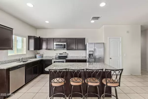 41933 W LAGO Street, Maricopa, AZ 85138