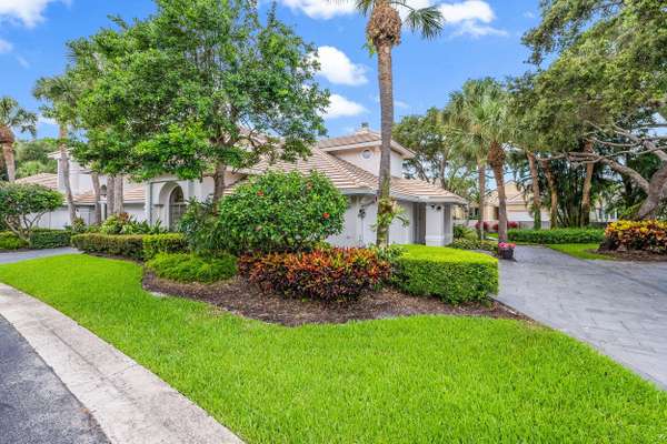 461 Coral Cove DR, Juno Beach, FL 33408