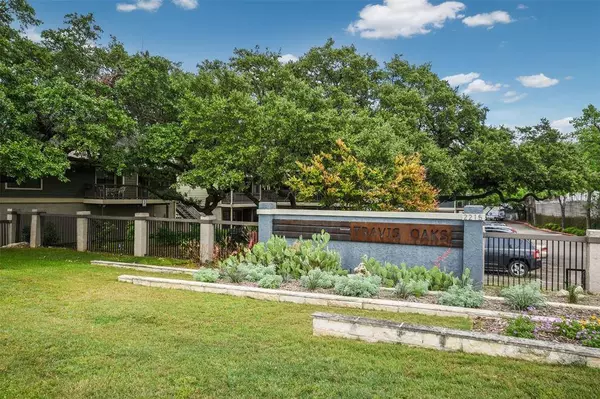 2215 Post RD #1014, Austin, TX 78704