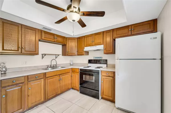 360 BASE AVE E #412, Venice, FL 34285