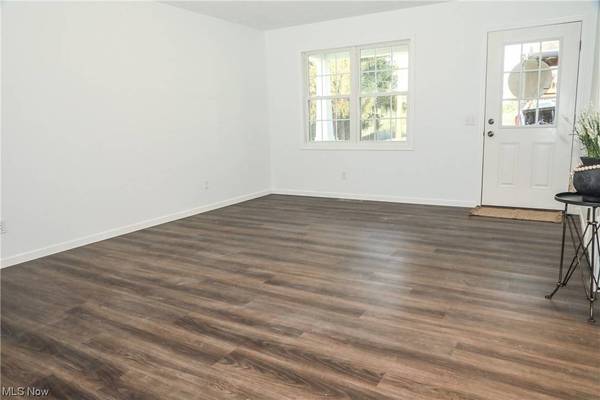 502 Leggett AVE, Barnesville, OH 43713