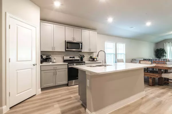 5524 Cypress Willow Bend, Fort Worth, TX 76126