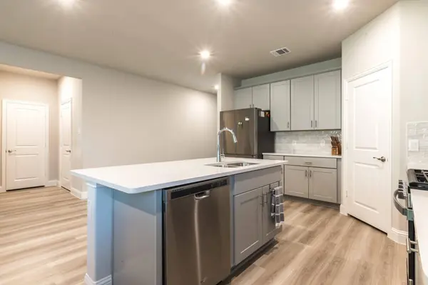 5524 Cypress Willow Bend, Fort Worth, TX 76126