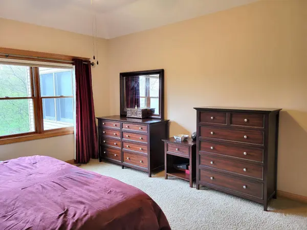 475 22nd AVE SW, Rochester, MN 55902