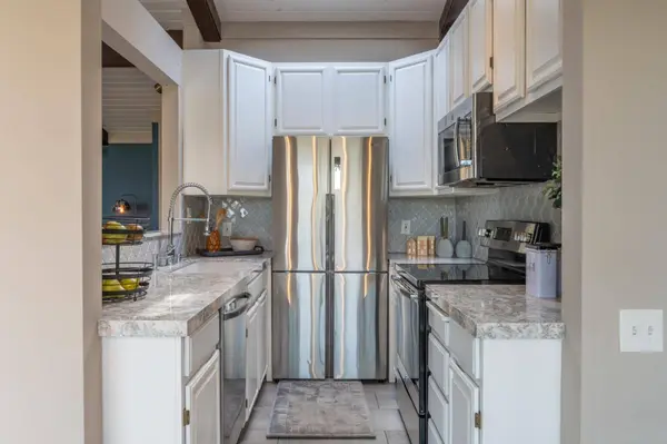 2 Cummings DR, Carmel Valley, CA 93924