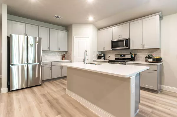 5524 Cypress Willow Bend, Fort Worth, TX 76126