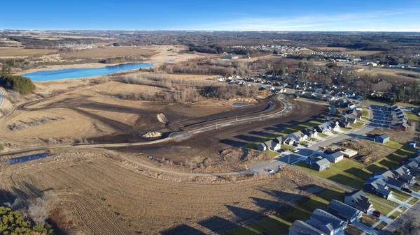 155 Stonelake DR SE, Rochester, MN 55904