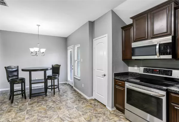 2009 Blakehill Drive, Heartland, TX 75126