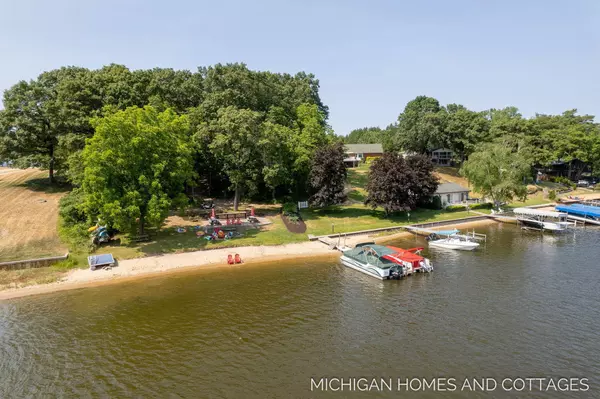 3268 Lorrimar Lane, Saugatuck, MI 49453