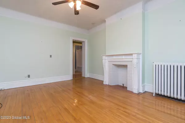 352 State Street #APT 3E, Albany, NY 12210