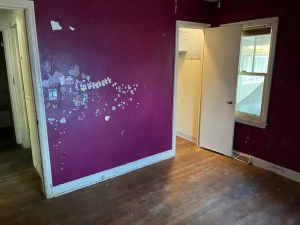 477 N River Street, Montgomery, IL 60538