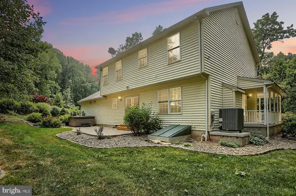 5987 BULL RD, Dover, PA 17315