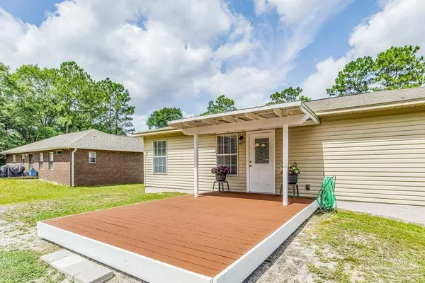 7288 Birdie Ln, Milton, FL 32570