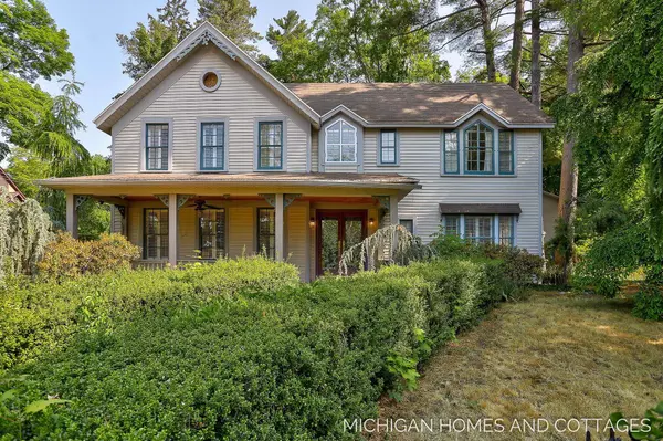 312 Hoffman Street, Saugatuck, MI 49453