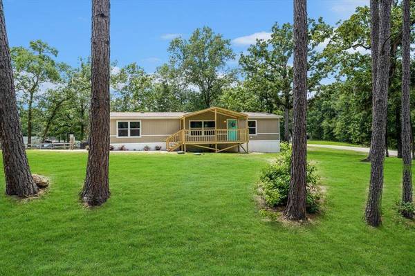 211 Michaels LN, Huntsville, TX 77320