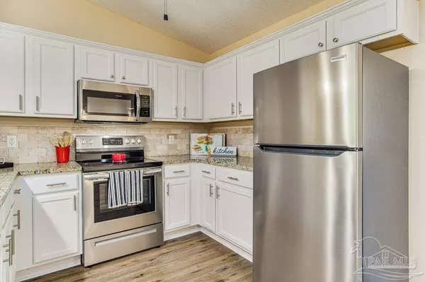 7288 Birdie Ln, Milton, FL 32570