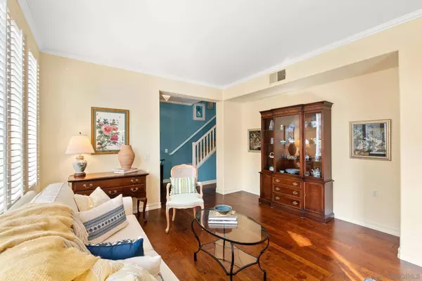 9747 W Canyon Ter #5, San Diego, CA 92123