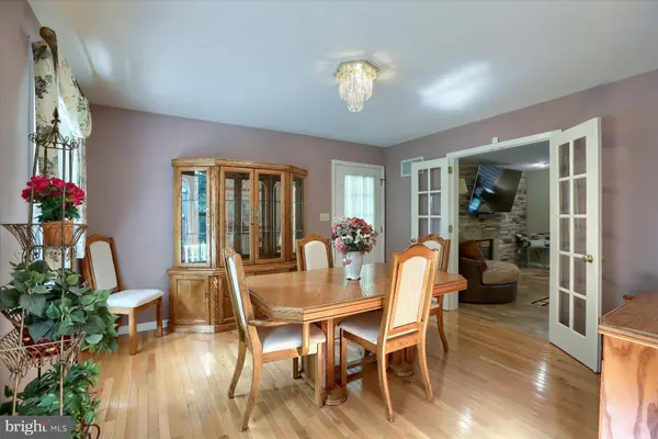 5987 BULL RD, Dover, PA 17315