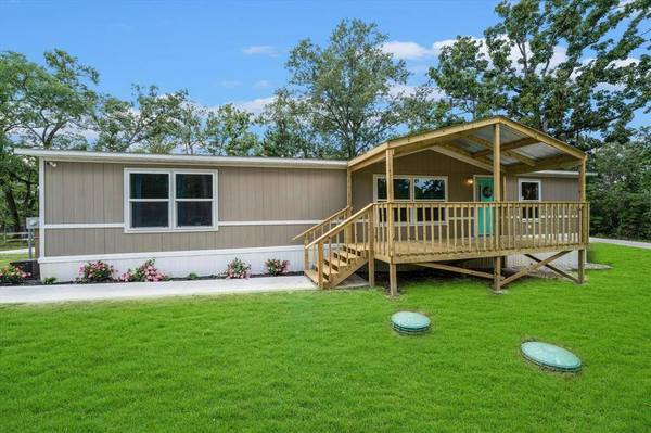 211 Michaels LN, Huntsville, TX 77320