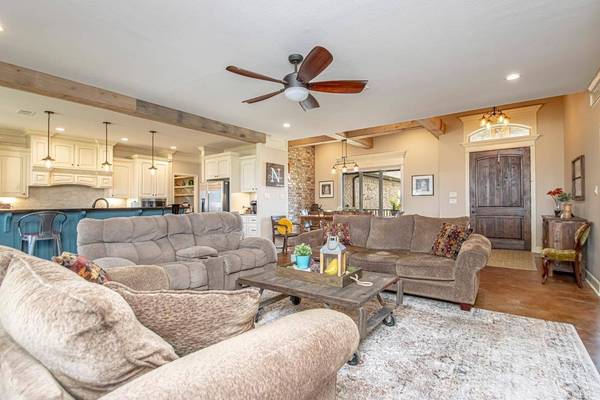 15404 Mountain View Drive, Maumelle, AR 72113