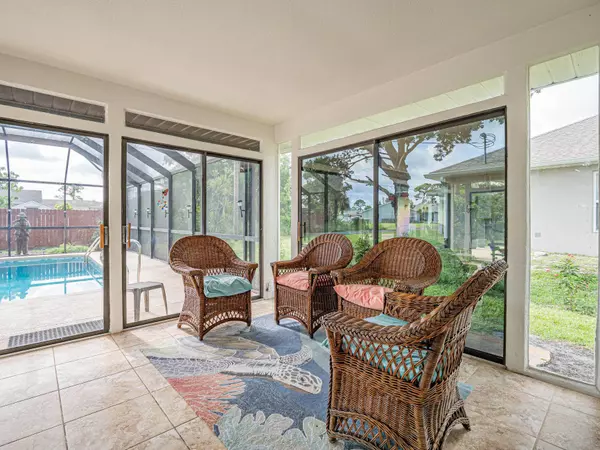 145 S Wimbrow DR, Sebastian, FL 32958