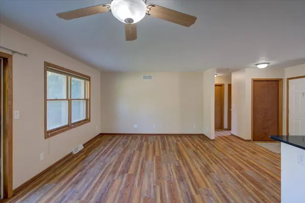 431 Thomas Ct, Oregon, WI 53575