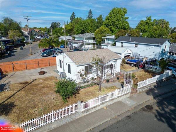 2933 Land AVE, Sacramento, CA 95815