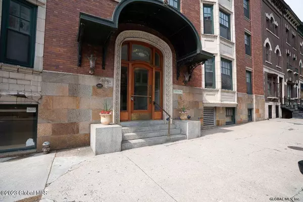 352 State Street #APT 3E, Albany, NY 12210