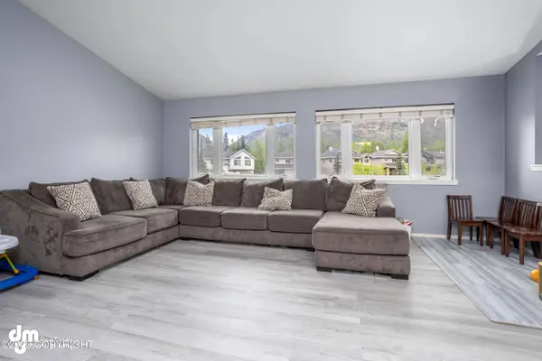 20145 Highland Ridge DR, Eagle River, AK 99577