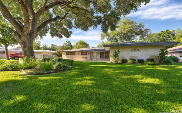 410 ZEPHYR DR, Windcrest, TX 78239-2444