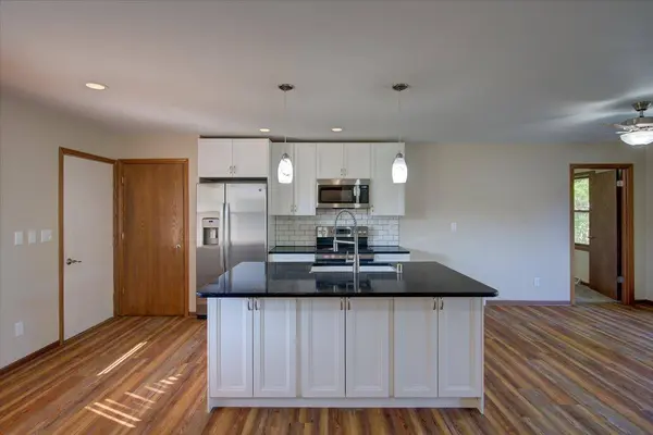 431 Thomas Ct, Oregon, WI 53575