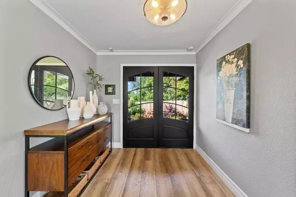 319 Diamond Oaks RD, Roseville, CA 95678