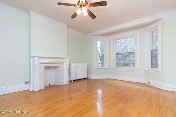 352 State Street #APT 3E, Albany, NY 12210
