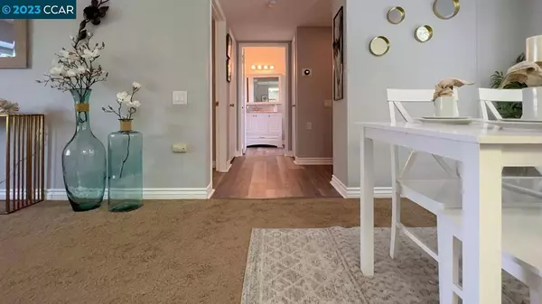 2732 Tice Creek Dr 1, Walnut Creek, CA 94595