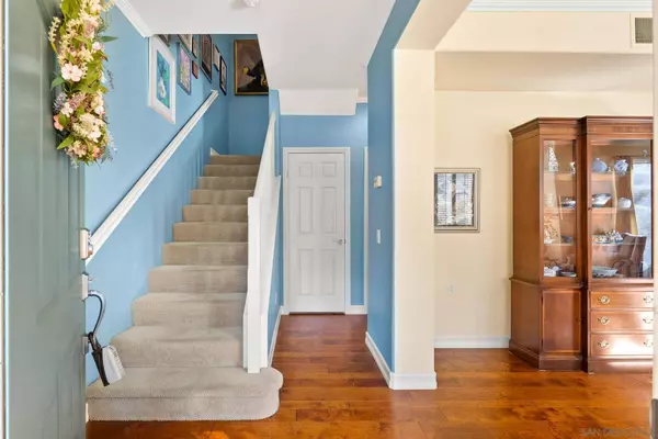 9747 W Canyon Ter #5, San Diego, CA 92123