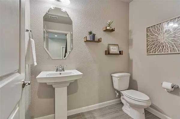 105 Pilazzo ST, Montgomery, TX 77316