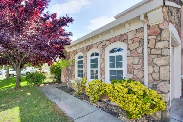 8105 Bauser AVE, Roseville, CA 95747