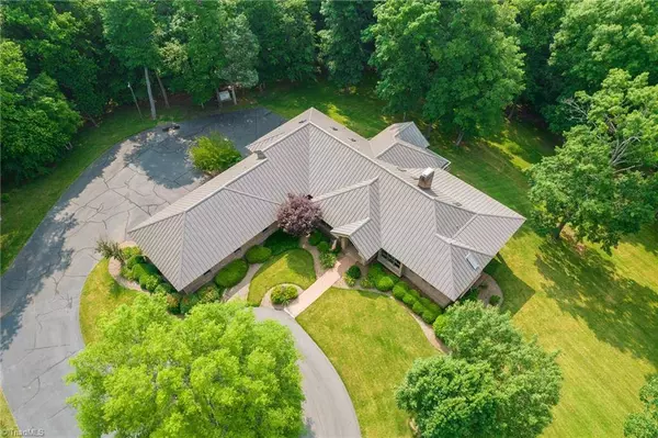 1200-A Clodfelter RD, Winston Salem, NC 272107