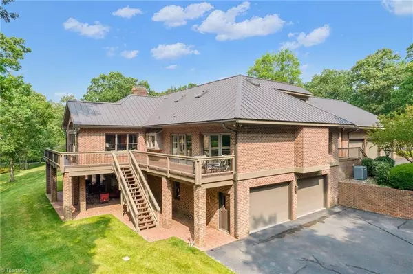 1200-A Clodfelter RD, Winston Salem, NC 272107