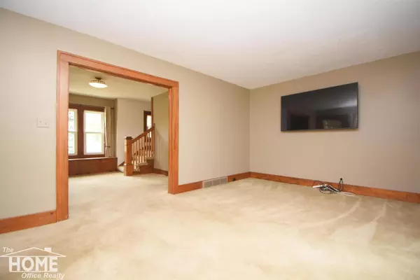 1226 N Water, Owosso, MI 48867