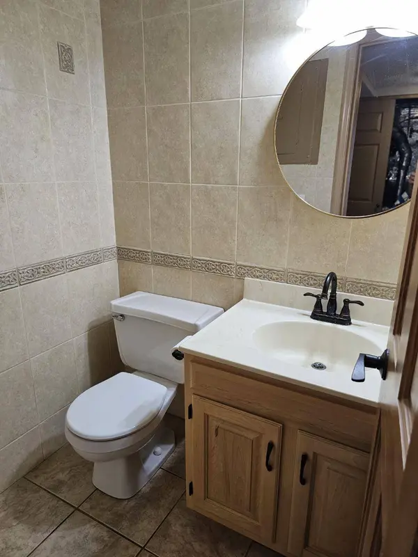 18689 Clear View CT, Minnetonka, MN 55345