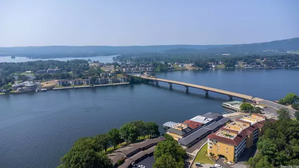 130 Grand Isle Drive, Hot Springs, AR 71913