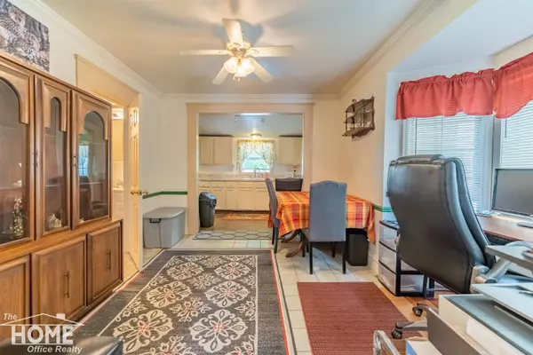 310 Green St, Perry, MI 48872