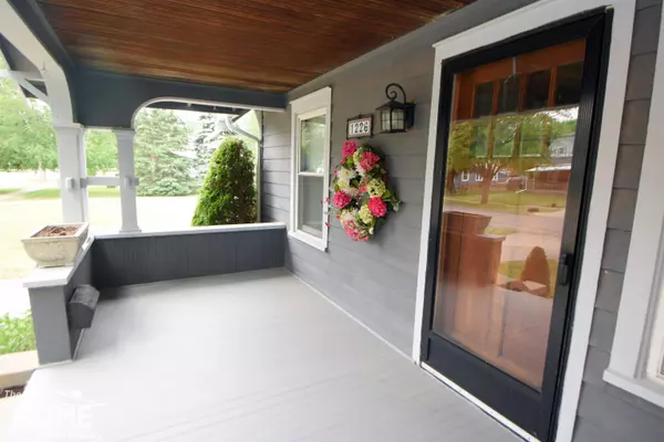 1226 N Water, Owosso, MI 48867